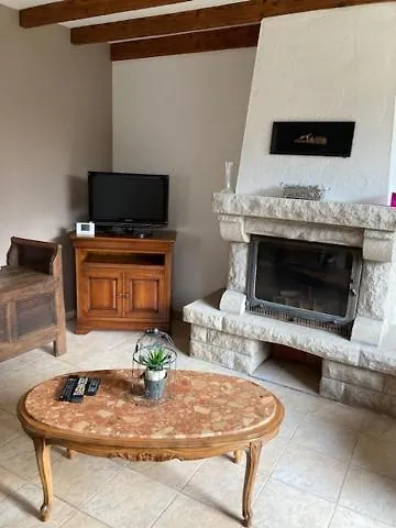 Casa de Férias Les Landes Vila Plouër-sur-Rance França